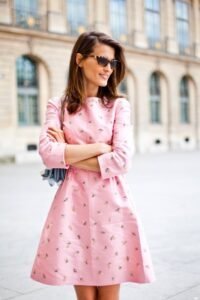 pembe elbise kombini